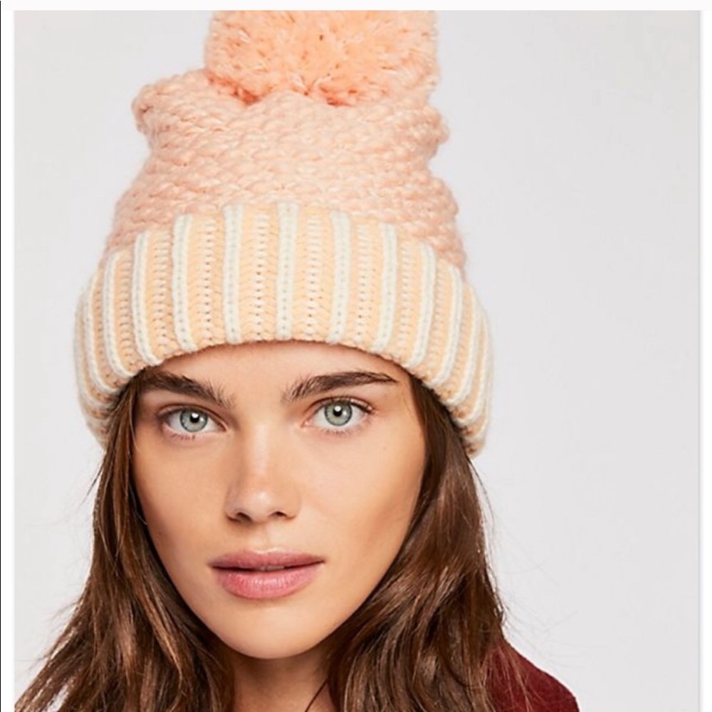 NWT Free People River Locks Pom Beanie Hat Coral
